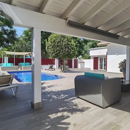 Leon Inmo Arisha - 10009 Βίλα Empuriabrava