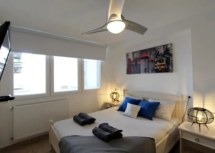 Leon Inmo Arisha - 10009 Βίλα