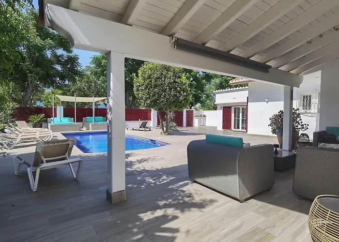 Leon Inmo Arisha - 10009 Βίλα Empuriabrava