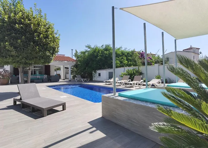 Leon Inmo Arisha - 10009 Βίλα