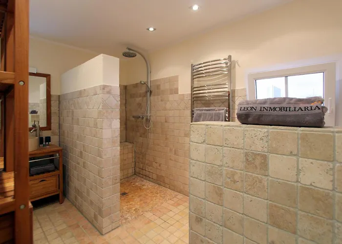 Leon Inmo Arisha - 10009